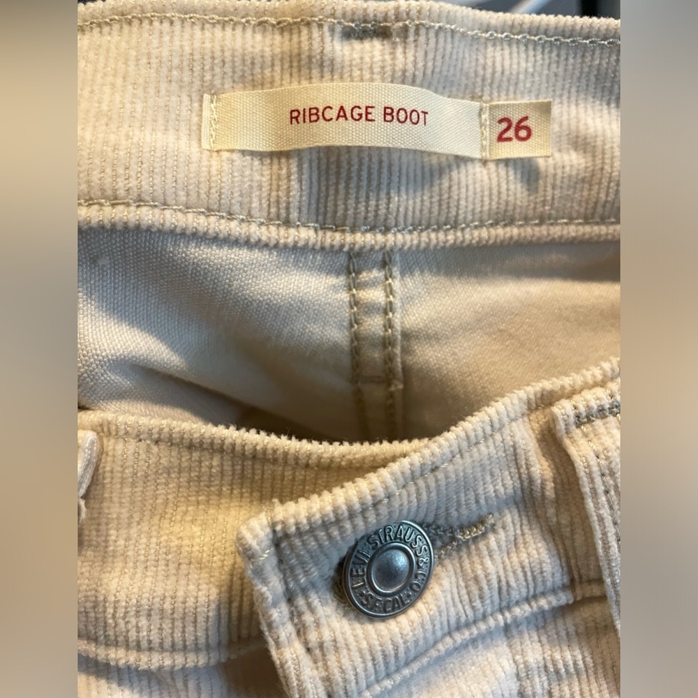levi ribcage boot cords cream